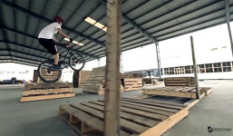 Clip kỹ thuật đạp xe địa hình điêu luyện của biker Ngô Minh Tú mê hoặc dân phượt